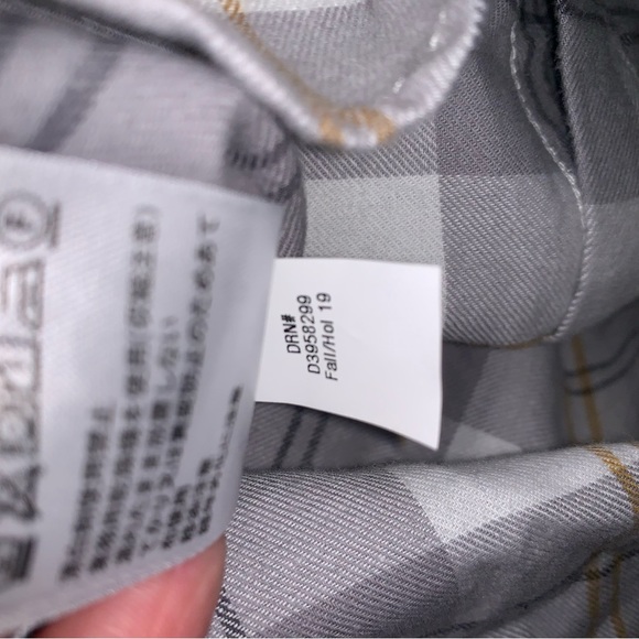 EDDIE BAUER Plaid Flannel Shirt Womens Large Grey Western Country Fall Cozy Soft - Picture 7 of 9